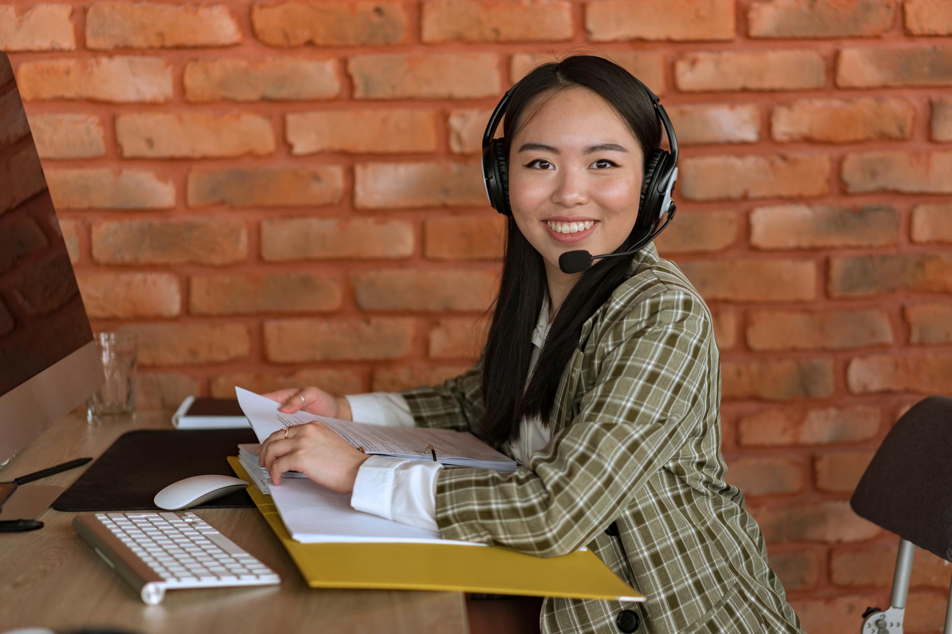 Professional business contact and consultation services